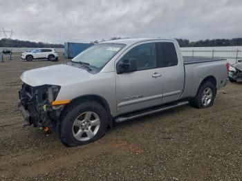  Salvage Nissan Titan