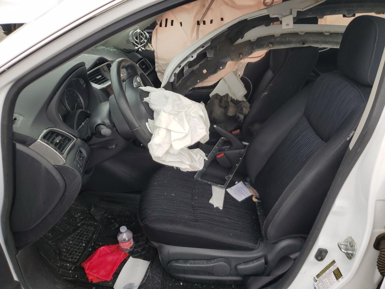 Nissan Sentra S Image 8