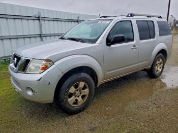  Salvage Nissan Pathfinder