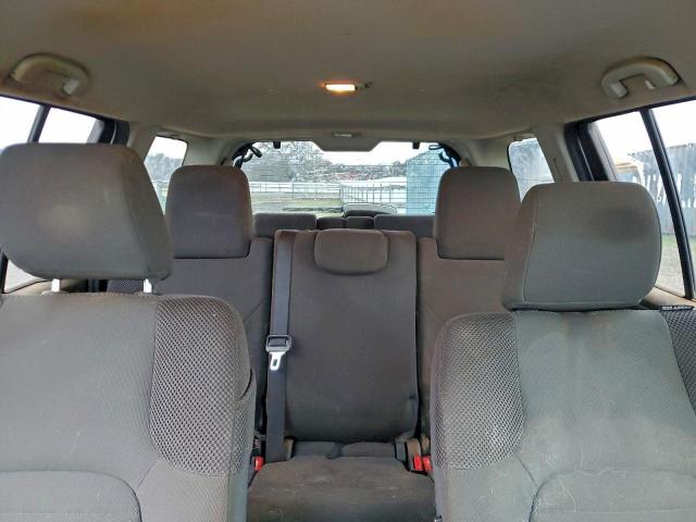 Nissan Pathfinder S Image 3