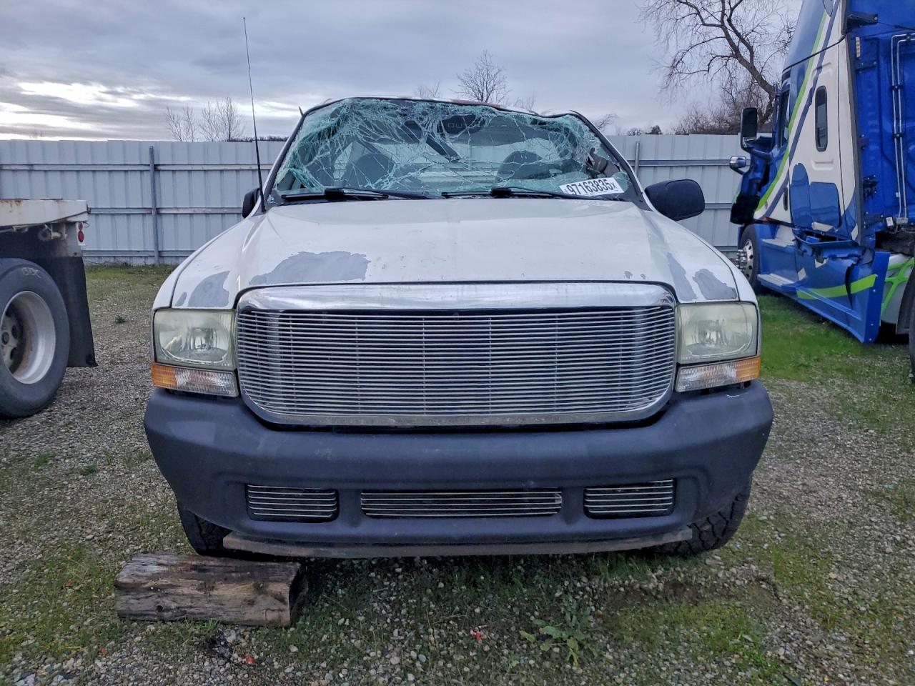 Ford F-250 Super Duty Image 4