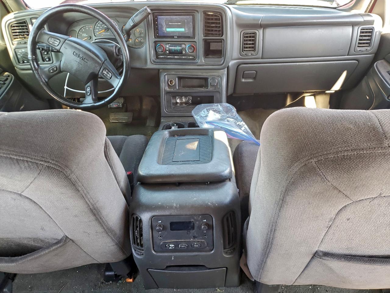 GMC Sierra K2500 Heavy Duty Image 4