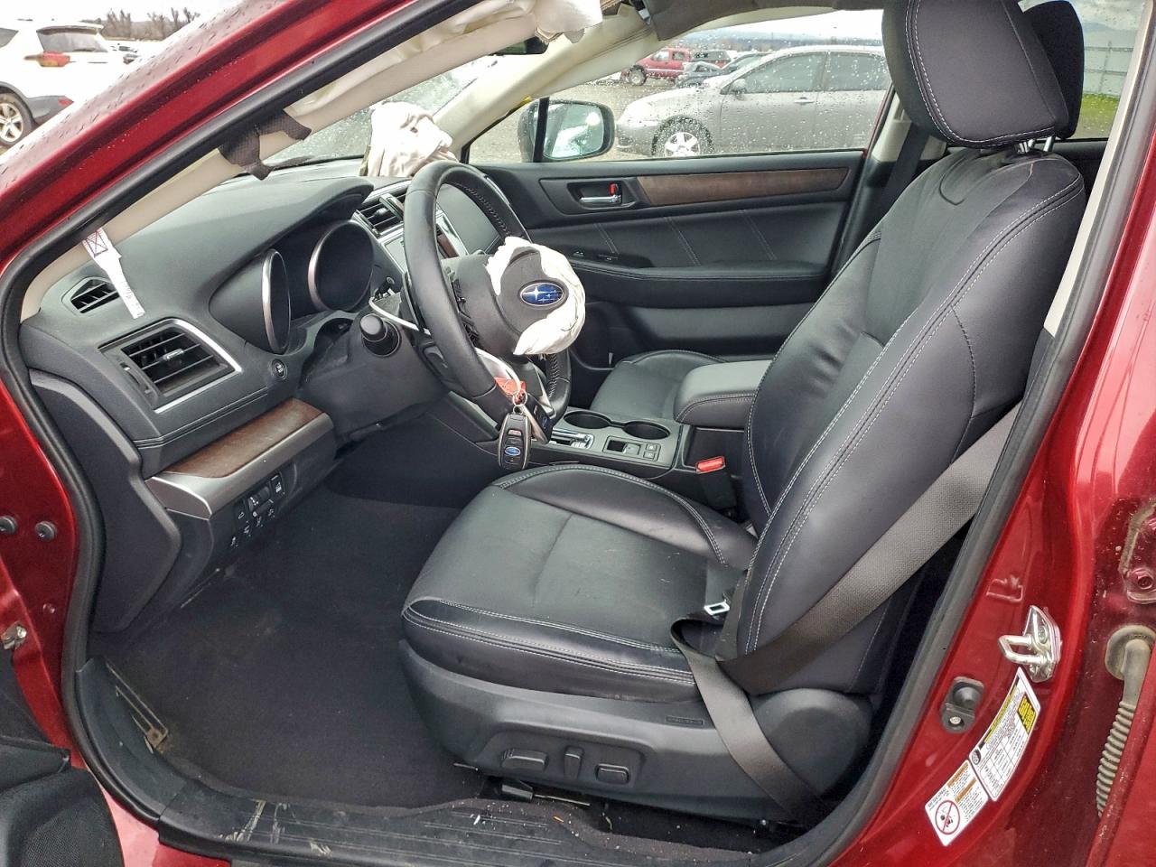 Subaru Outback 2.5i Limited Image 12