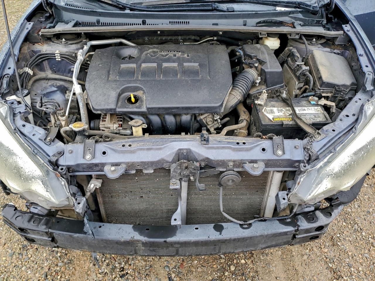 Toyota Corolla L Image 12