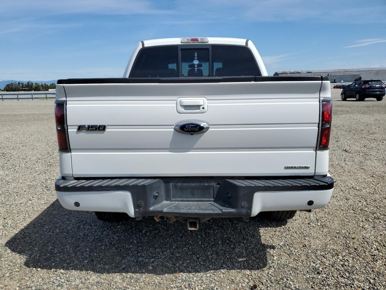 Ford F-150 Supercrew Image 6