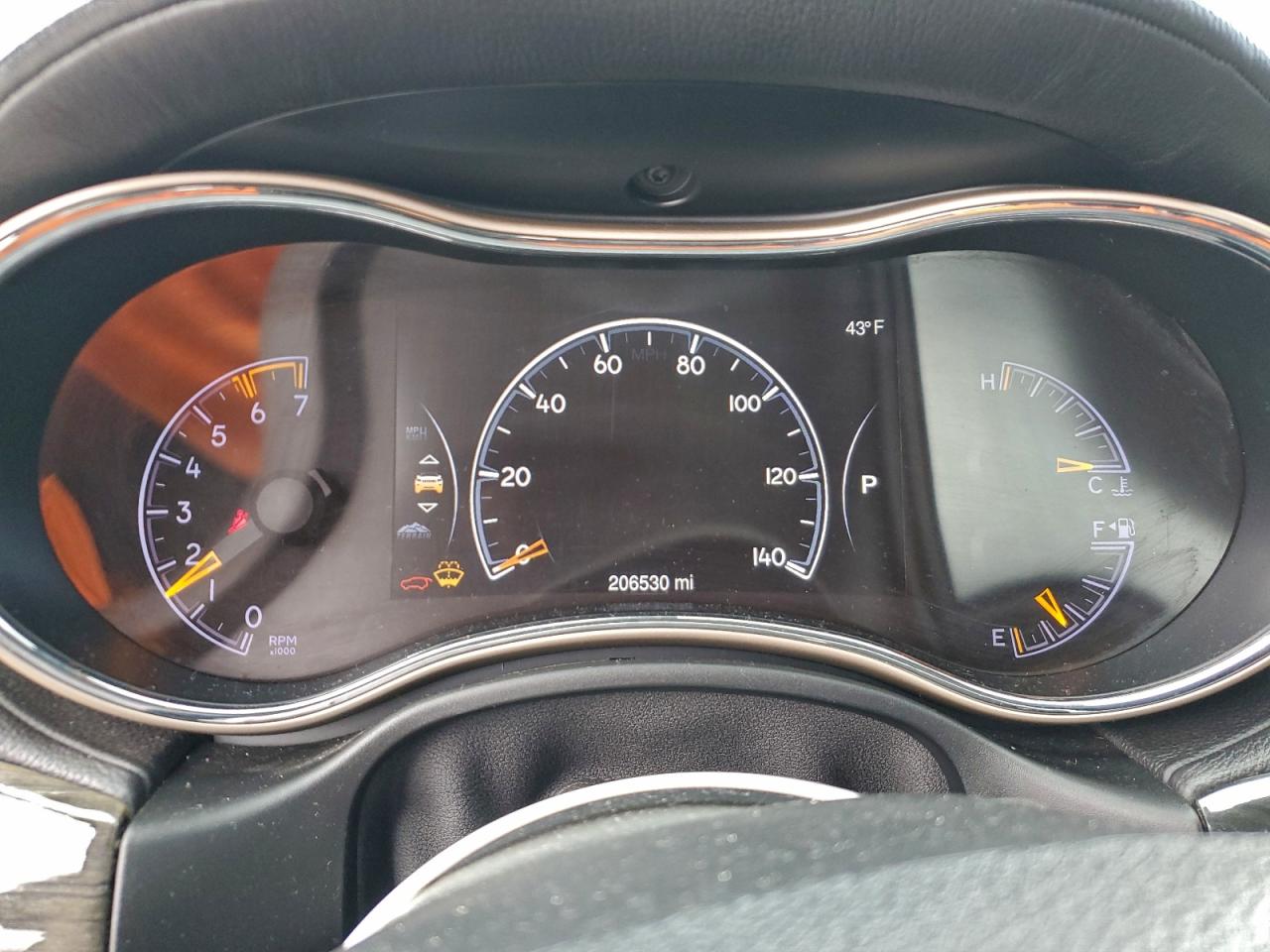 Jeep Grand Cherokee Overland Image 13