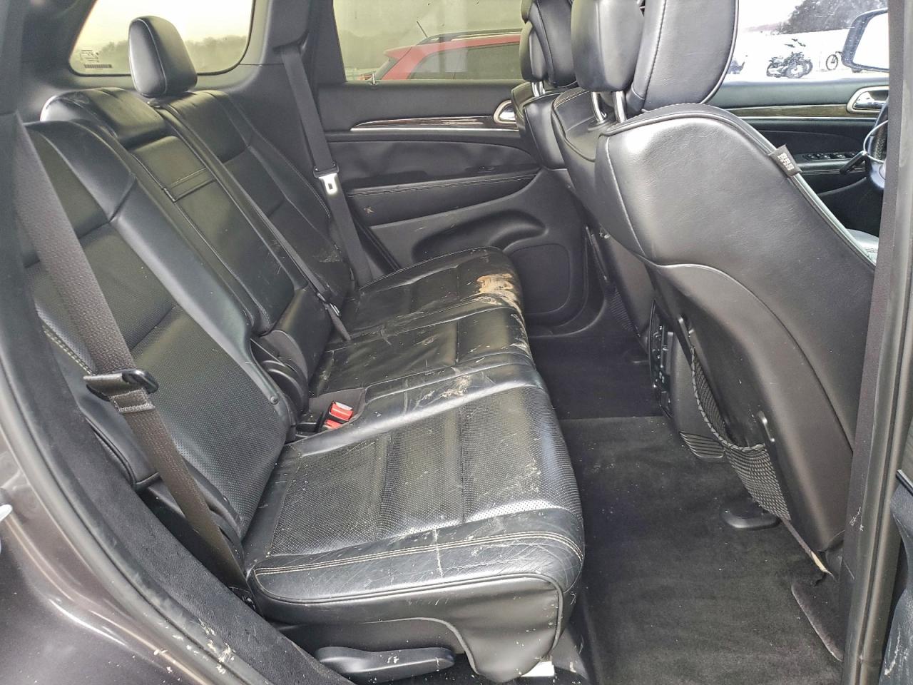 Jeep Grand Cherokee Overland Image 10