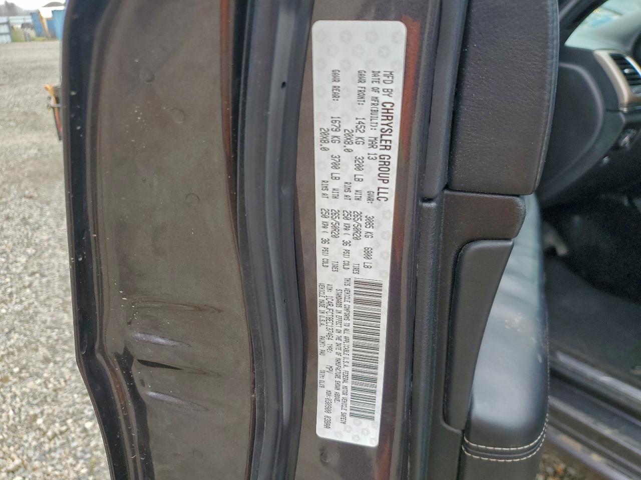 Jeep Grand Cherokee Overland Image 12