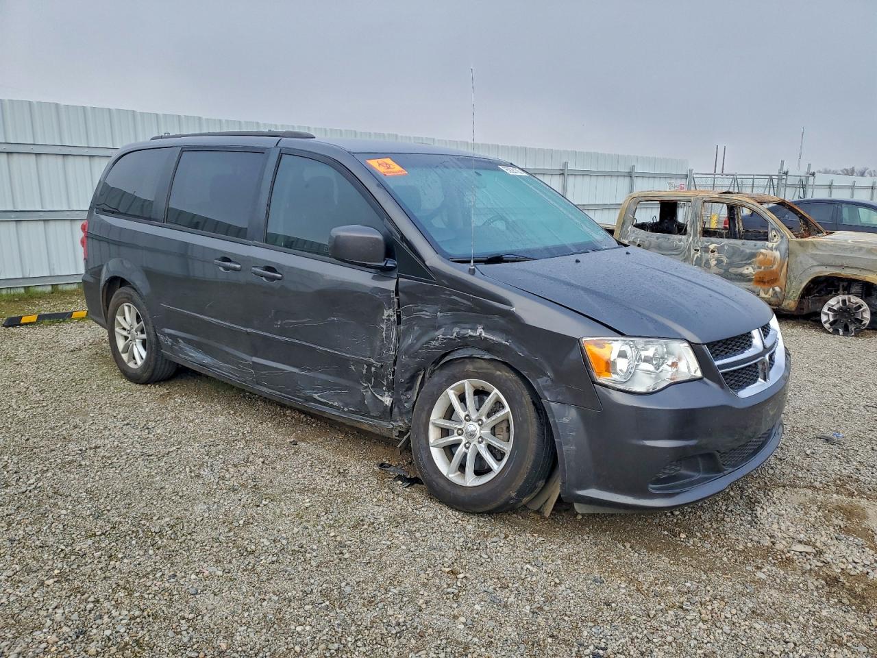 Dodge Caravan Sxt Image 2