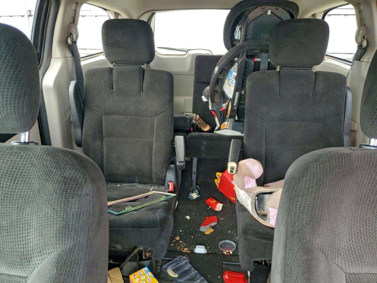 Dodge Caravan Sxt Image 10