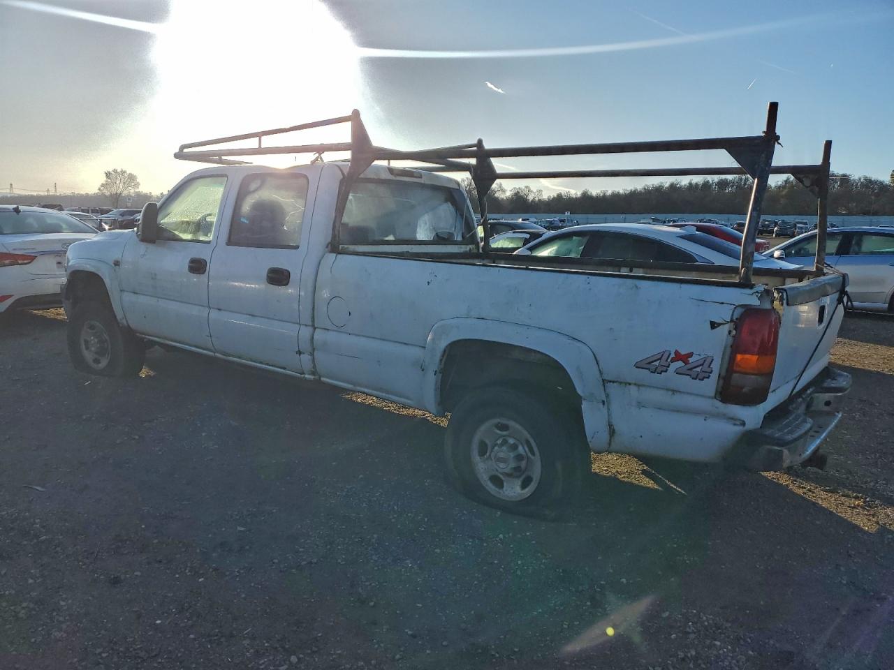 Chevrolet Silverado K2500 Heavy Duty Image 4