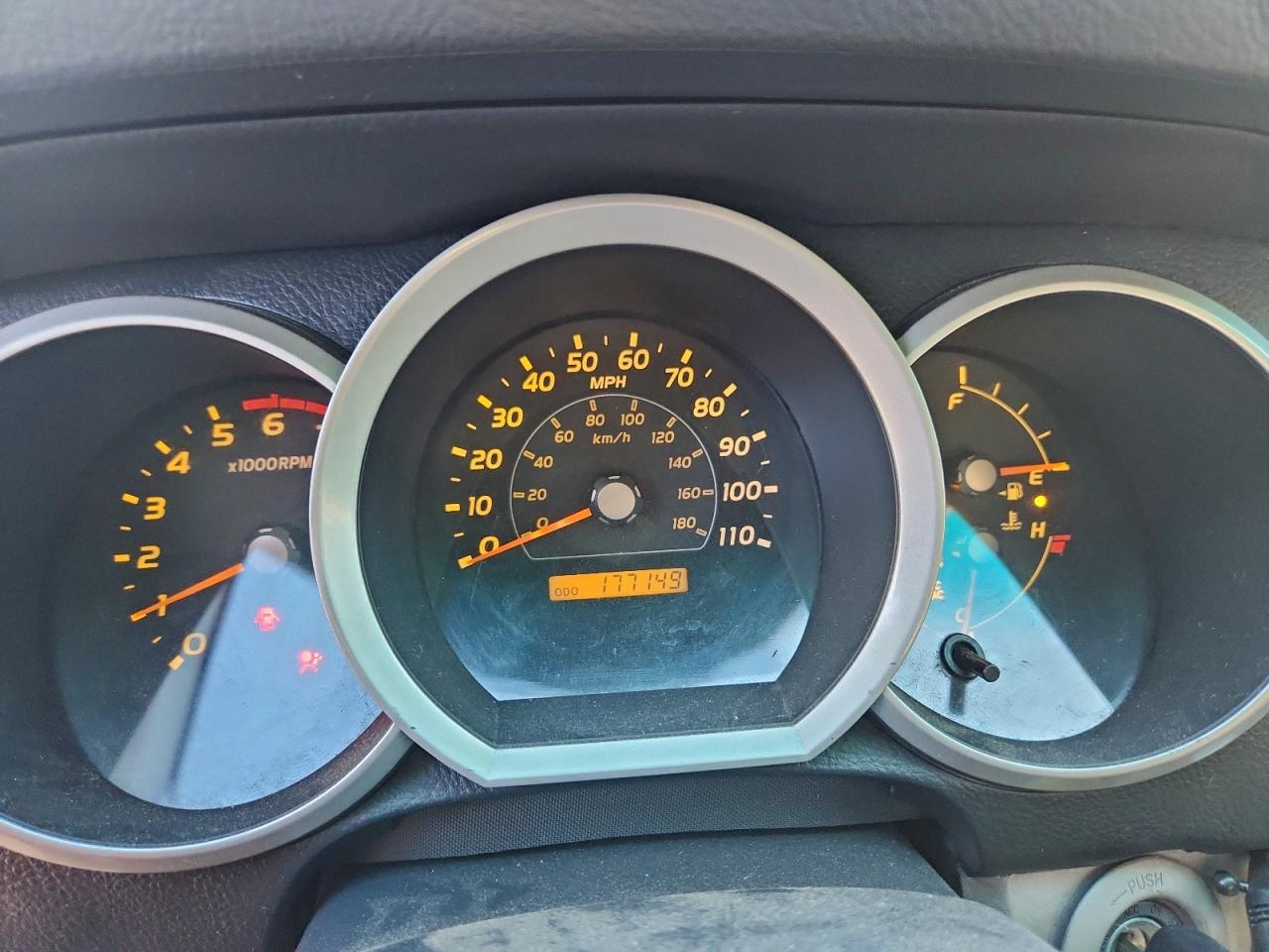 Toyota 4Runner Sr5 Image 4