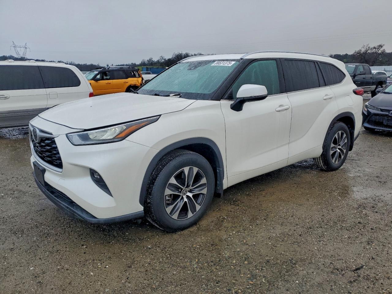 Toyota Highlander Xle Image 1