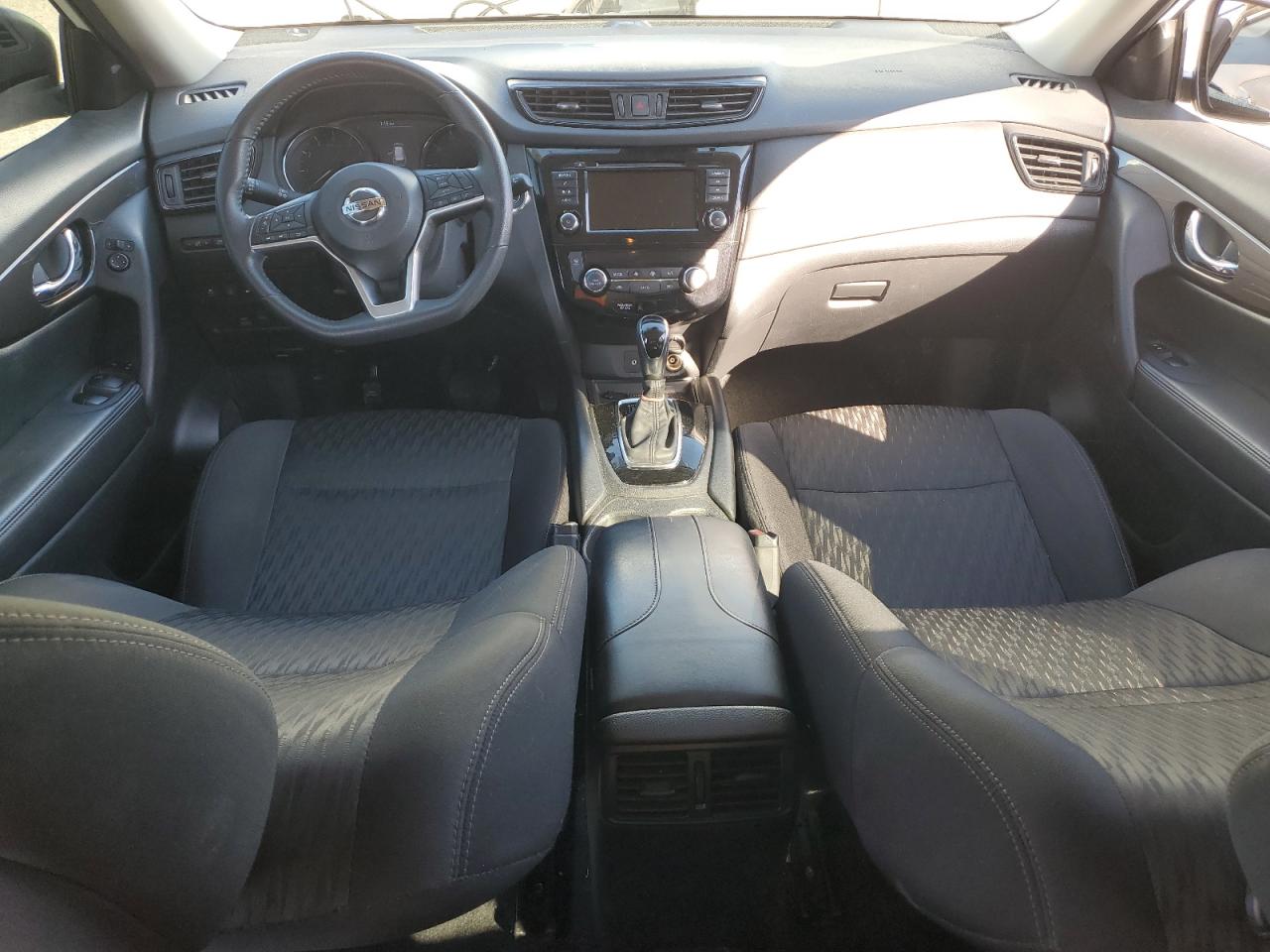 Nissan Rogue S Image 9