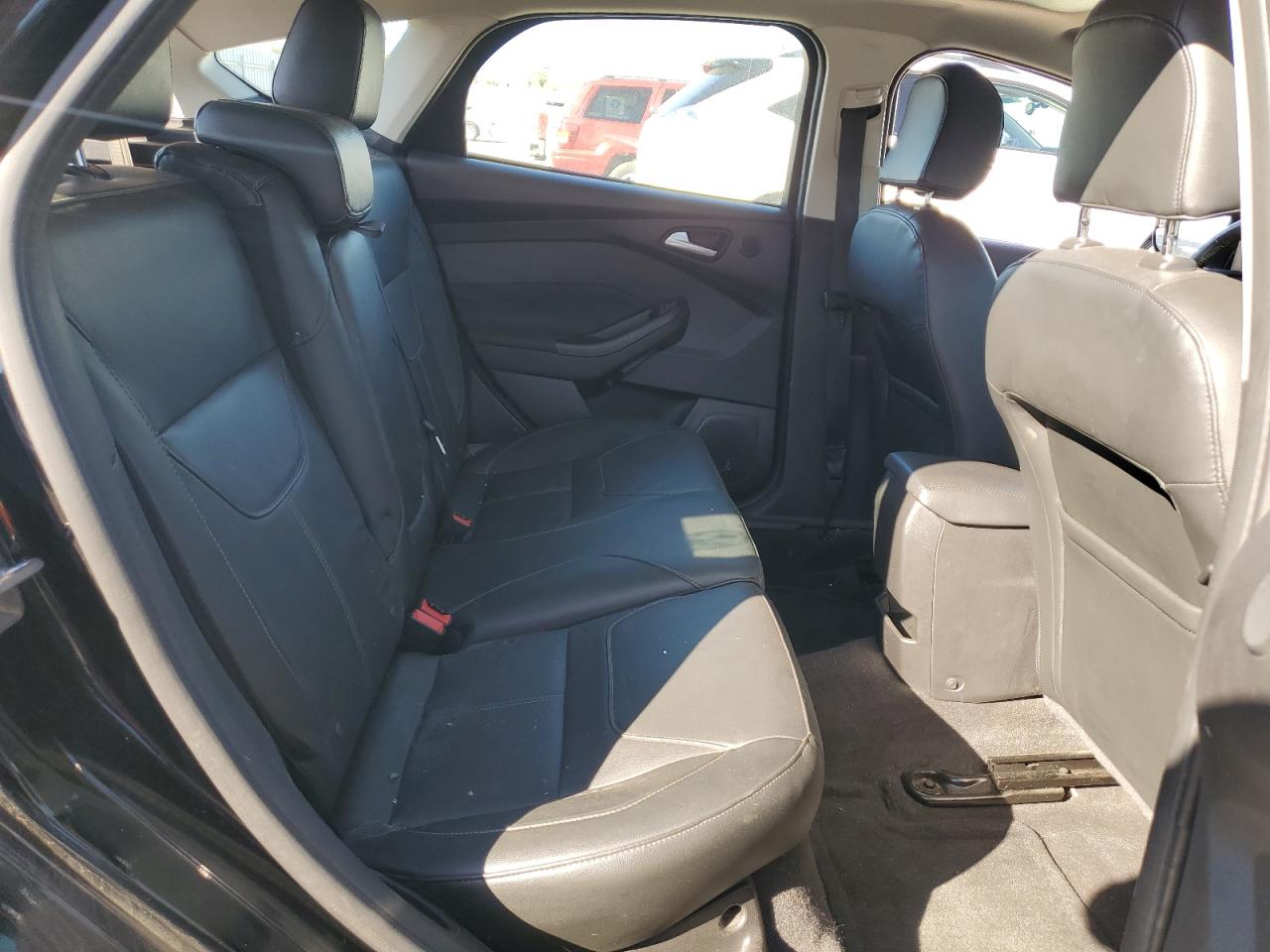 Ford Focus Titanium Image 8