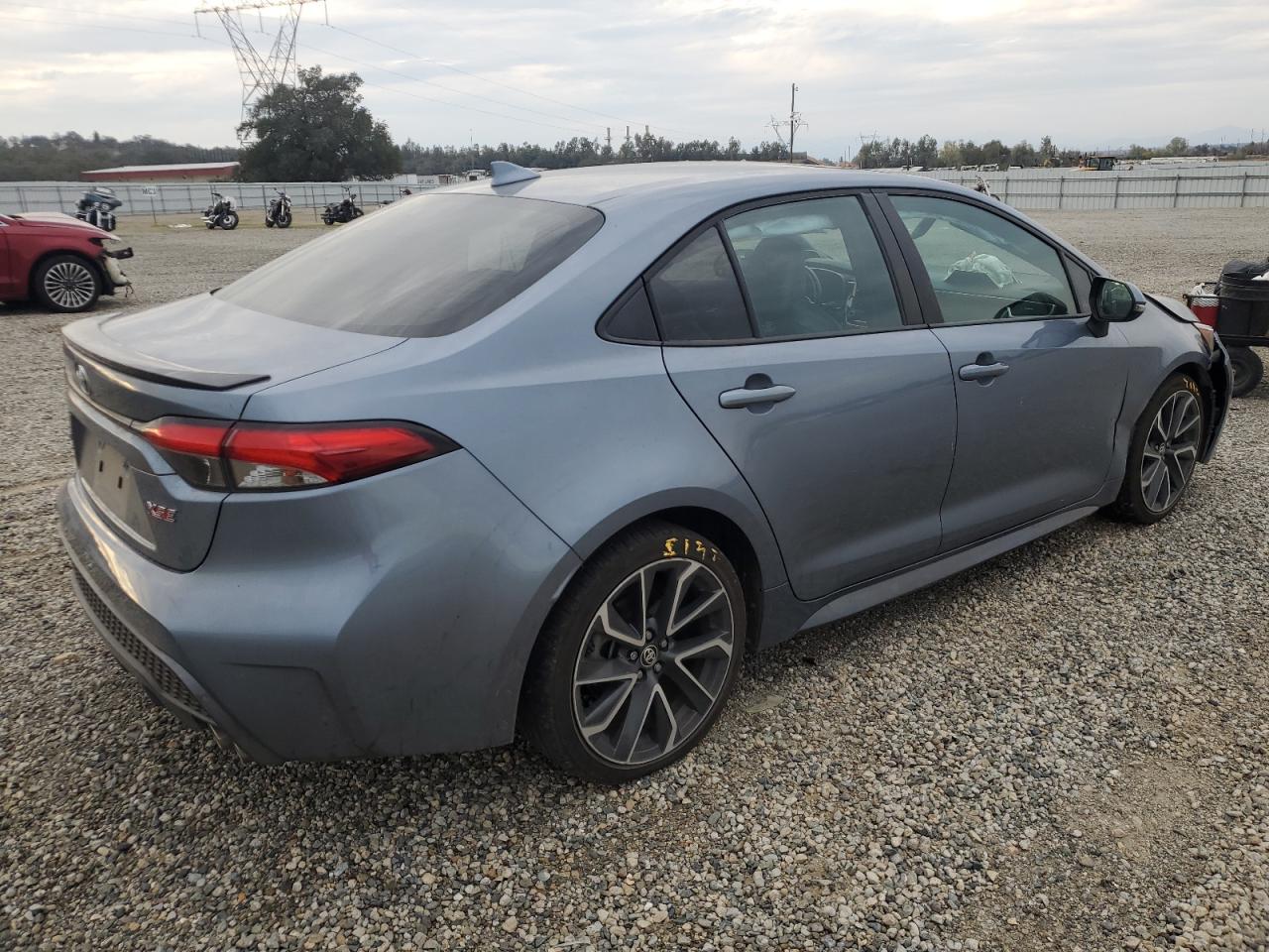 Toyota Corolla Xse Image 4