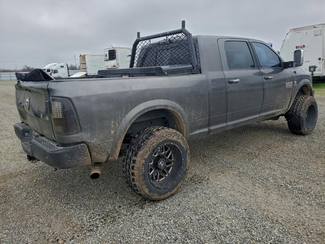 Ram 3500 Laramie Image 12