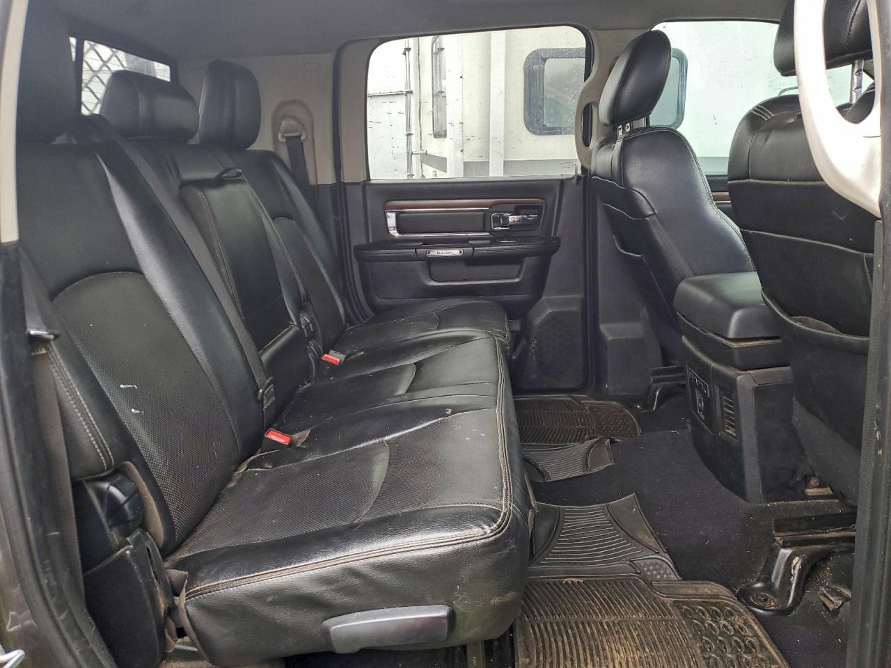 Ram 3500 Laramie Image 2