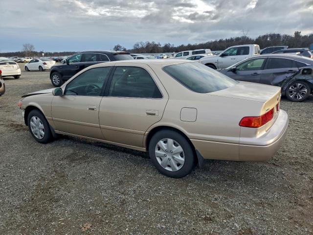 Toyota Camry Ce Image 11