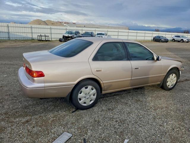 Toyota Camry Ce Image 4